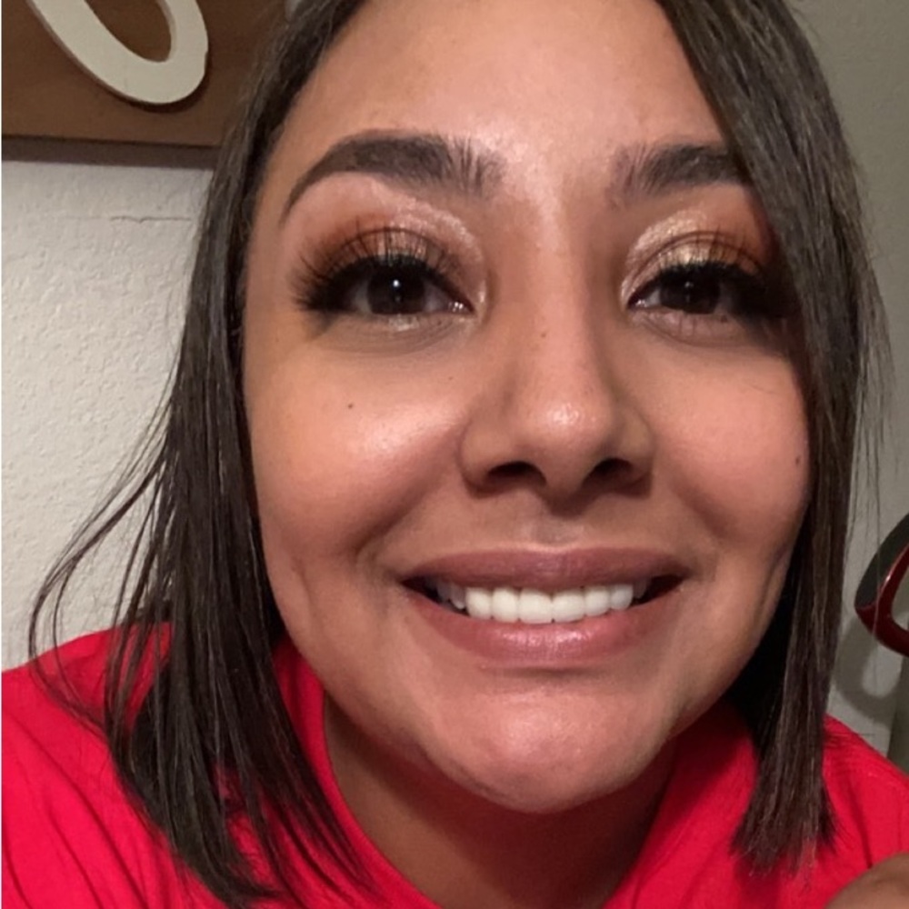 Meet your Posher, Ashley